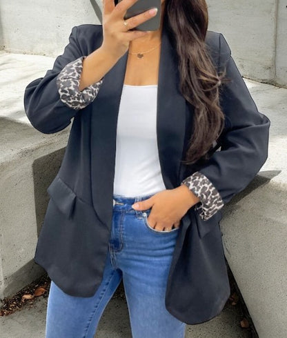Veste blazer noir avec détails léopard