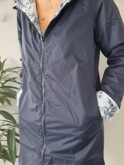 Laura Jo - Imperméable bleu marine réversible motif jungle long mi-saison garnissage ouate