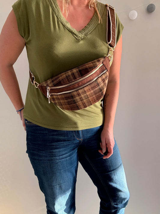 Sac banane en tissu motif écossais tons marrons sangle fantaisie