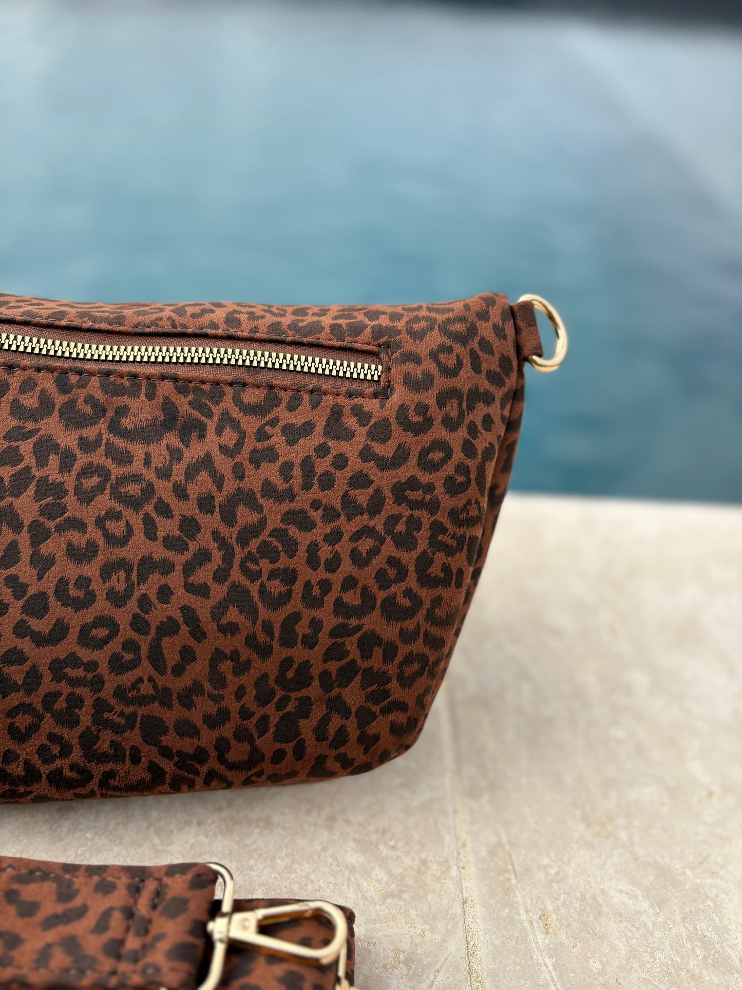 Sac banane tissu doux léopard marron noir 2 poches