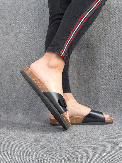 Chaussures sandales large bride noir intérieur cuir