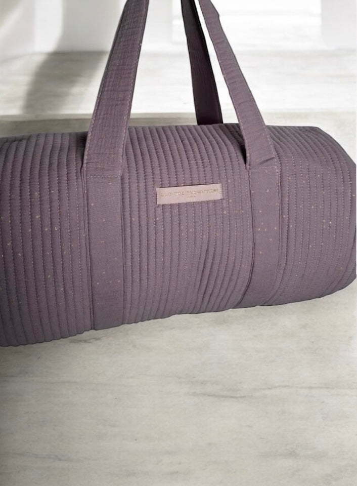 Nouveautés - Sac polochon en coton matelassé violet parme à pois dorés 'La Ptite Cachotiere'