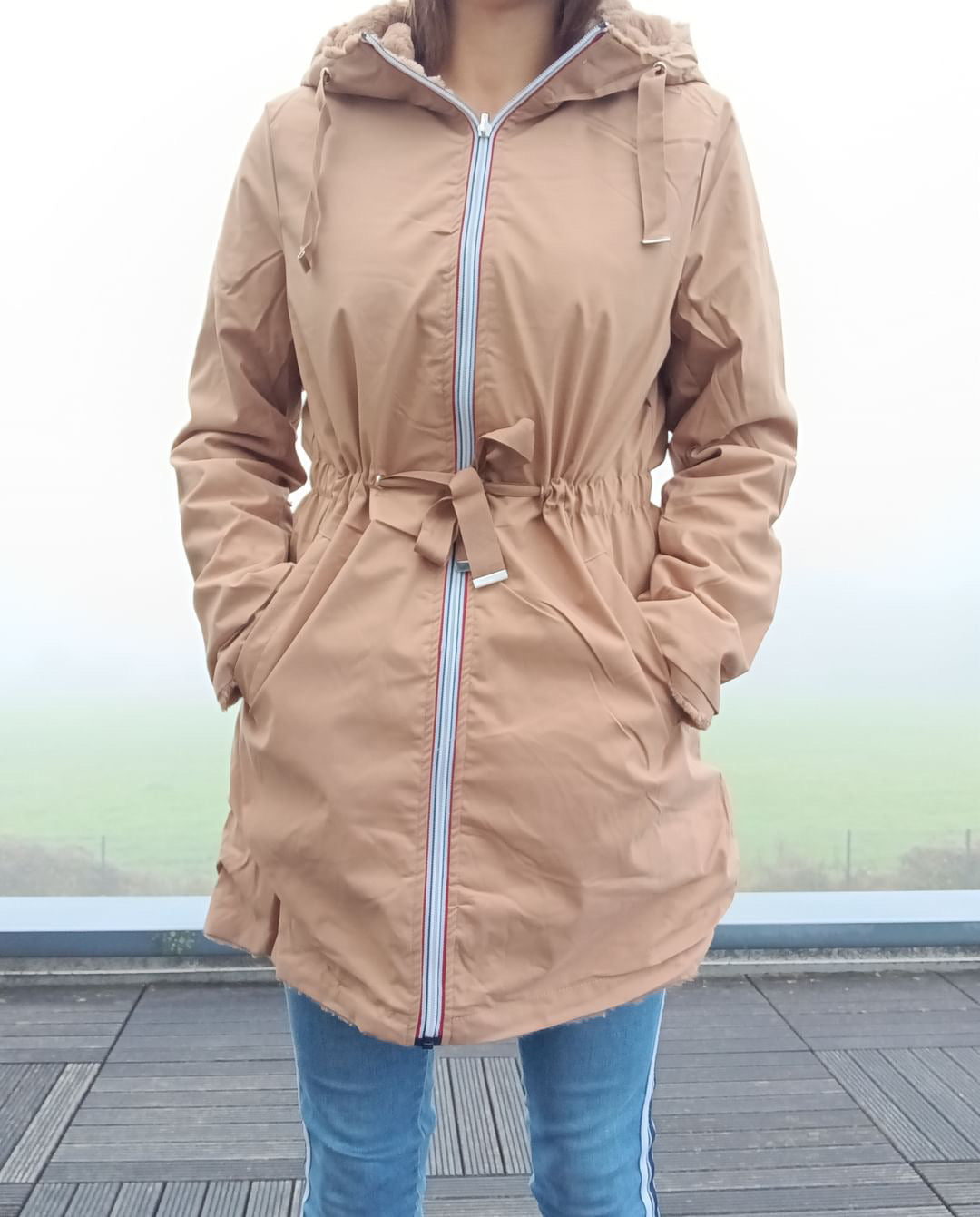 New Lolo - Manteau long CAMEL réversible, imperméable et complètement fourré resserrable à la taille