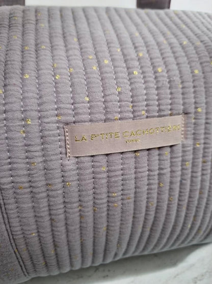 Nouveautés - Sac polochon en coton matelassé violet parme à pois dorés 'La Ptite Cachotiere'