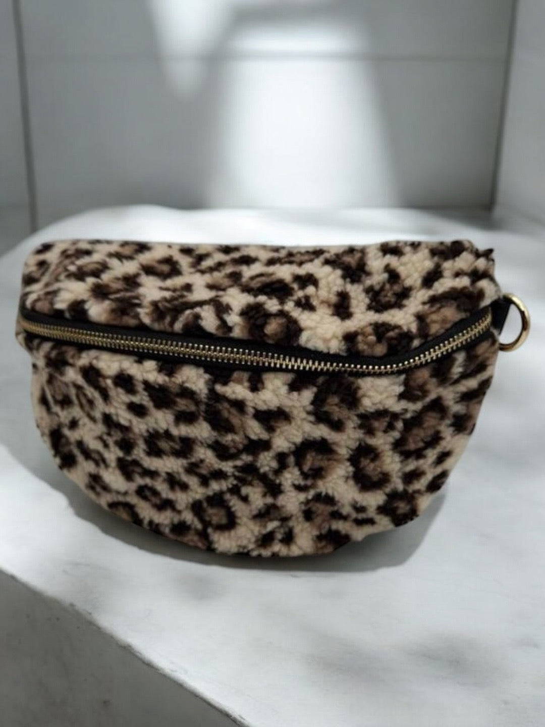 Sac banane peluche moumoute léopard beige