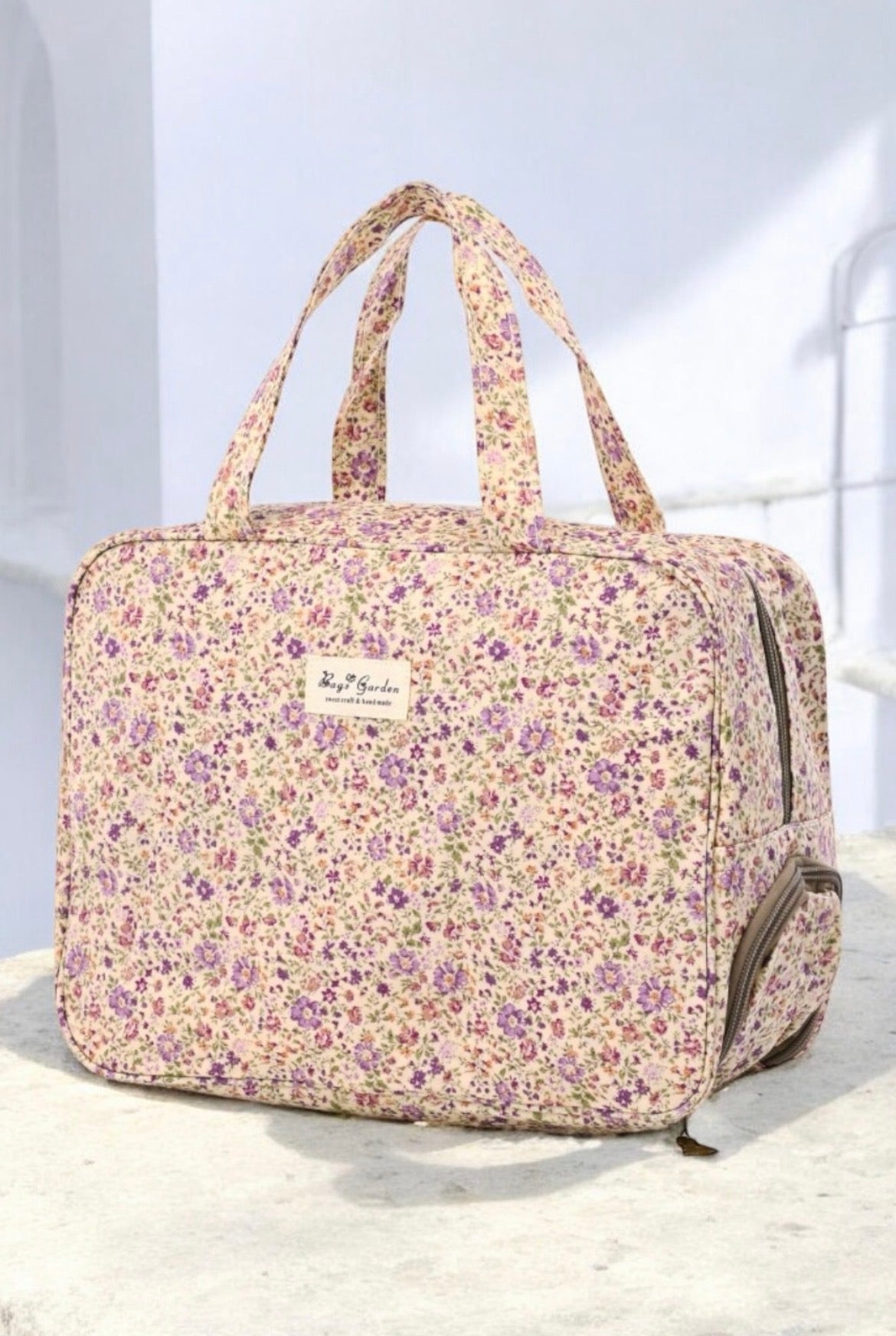 Sac polochon week-end motif liberty floral multicolore avec des motifs violet ocre