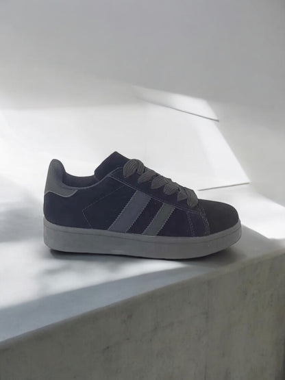 Nouveautés - Chaussures baskets basses noires avec bandes grises style campus