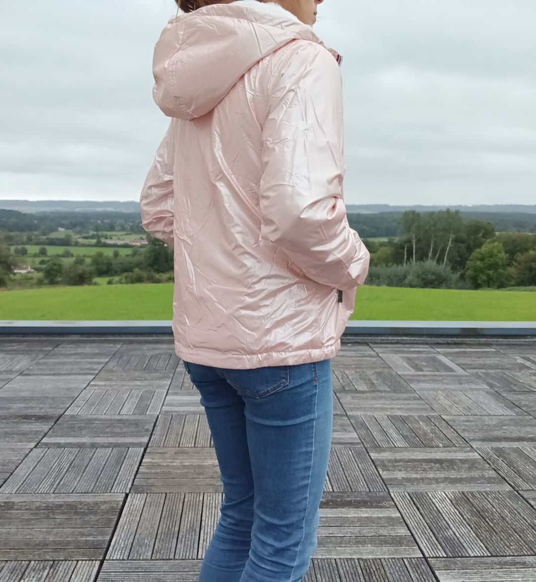 Attrait Paris - Manteau court imperméable fourré rose métallisé