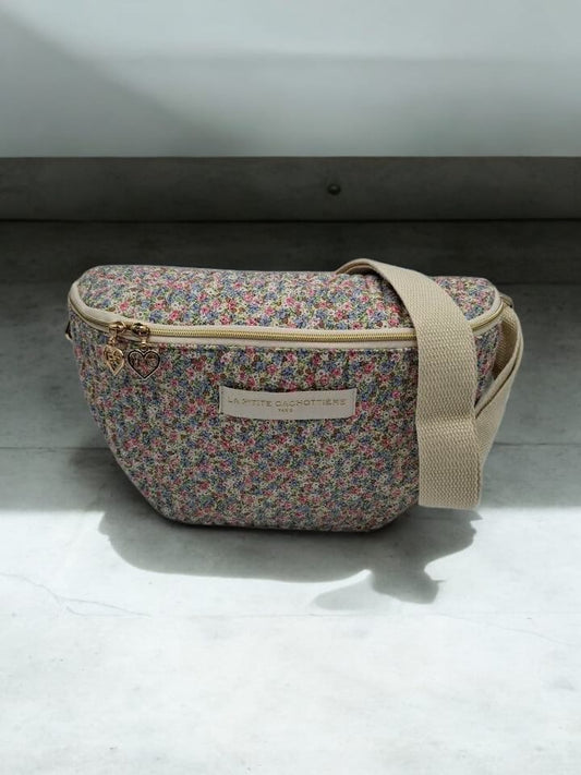 Sac banane en coton liberty fleuri rose pastel « La Ptite cachottière »