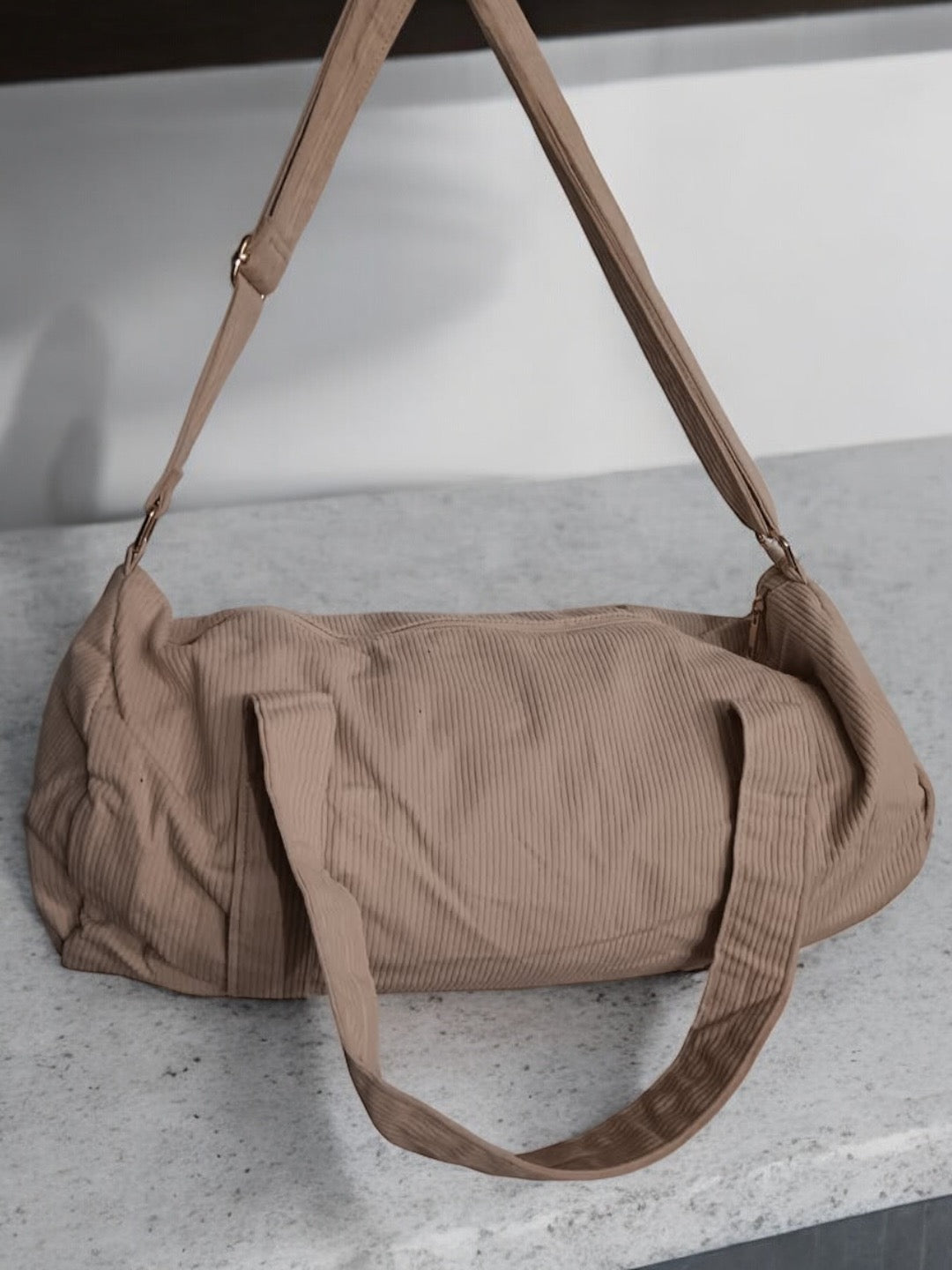 Sac polochon en velours côtelé beige