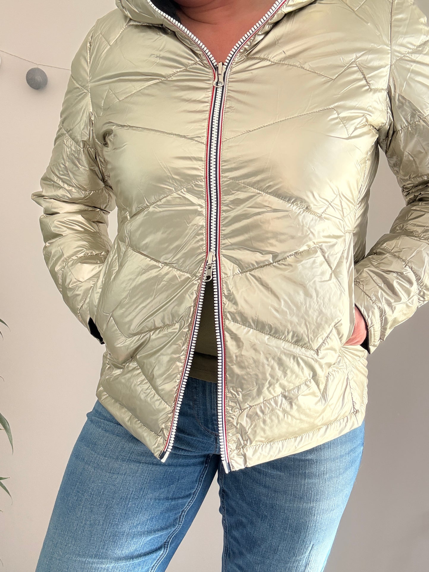 Laura Jo - Manteau doudoune courte matelassé réversible imperméable noir doré avec capuche