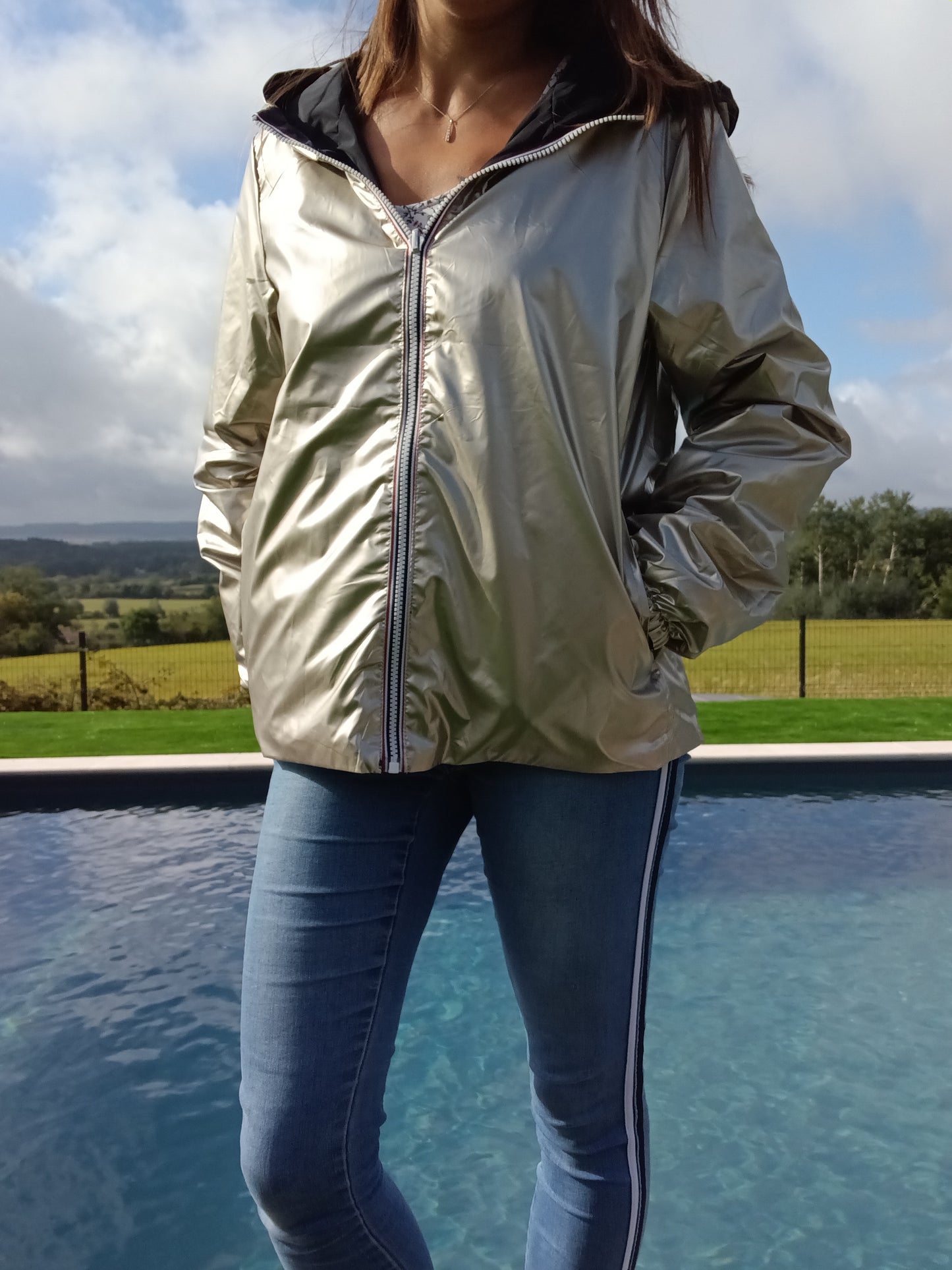 Melya Melody - Manteau court léger imperméable noir réversible doré