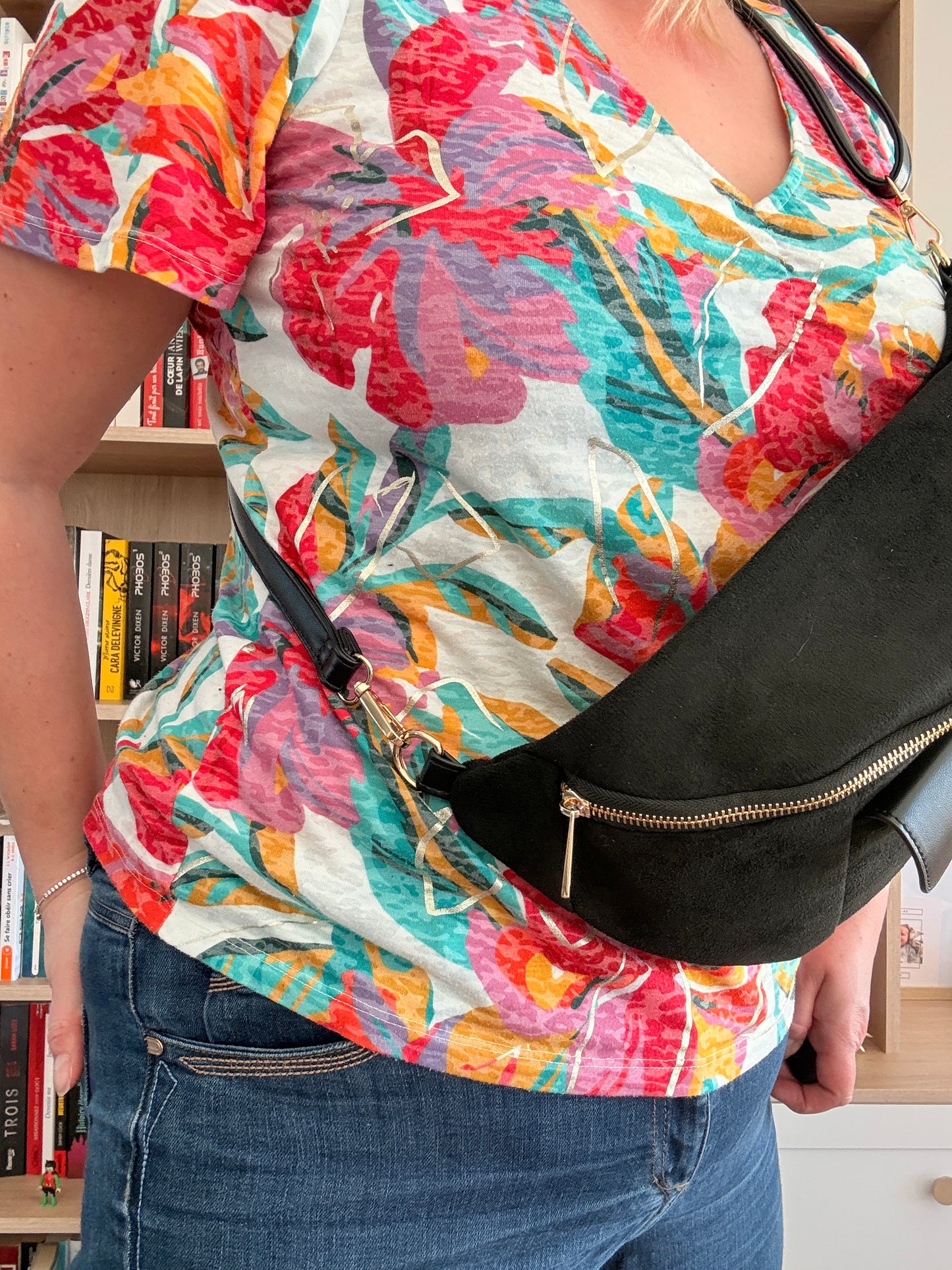 Sac banane XL femme noir effet daim et simili cuir – grand format tendance, bandoulière réglable, poche zippée