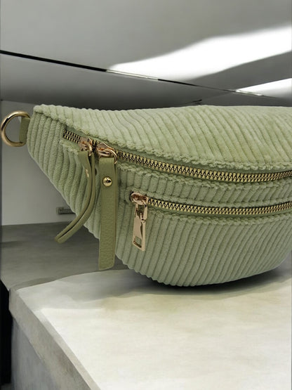 Sac banane velours côtelé 2 poches vert clair vert d'eau sangle fantaisie