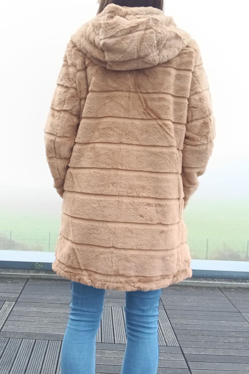 New Lolo - Manteau long CAMEL réversible, imperméable et complètement fourré resserrable à la taille - Curvy