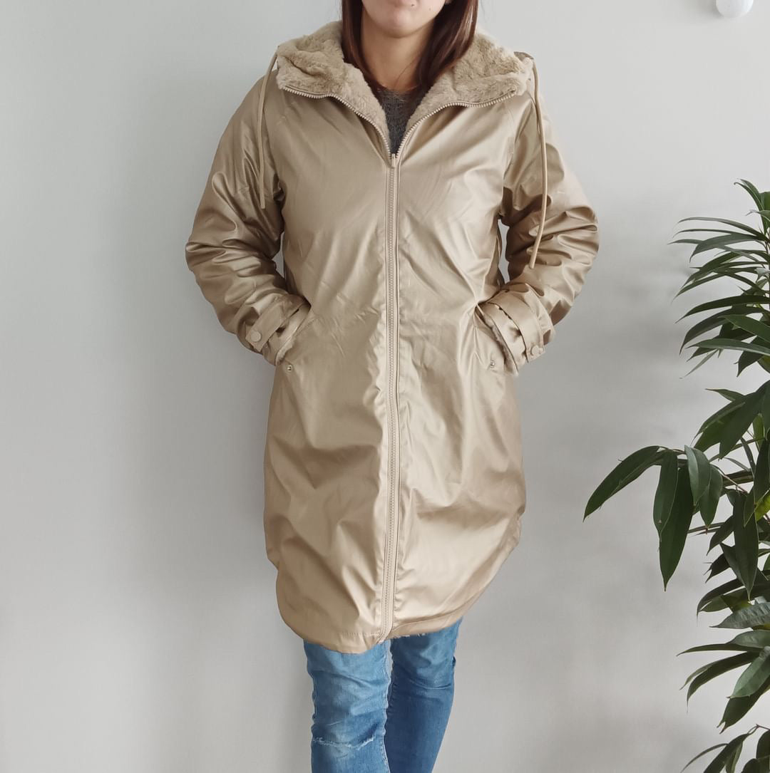 Melya Melody - Manteau long mi cuisses type ciré imperméable fourré réversible doré