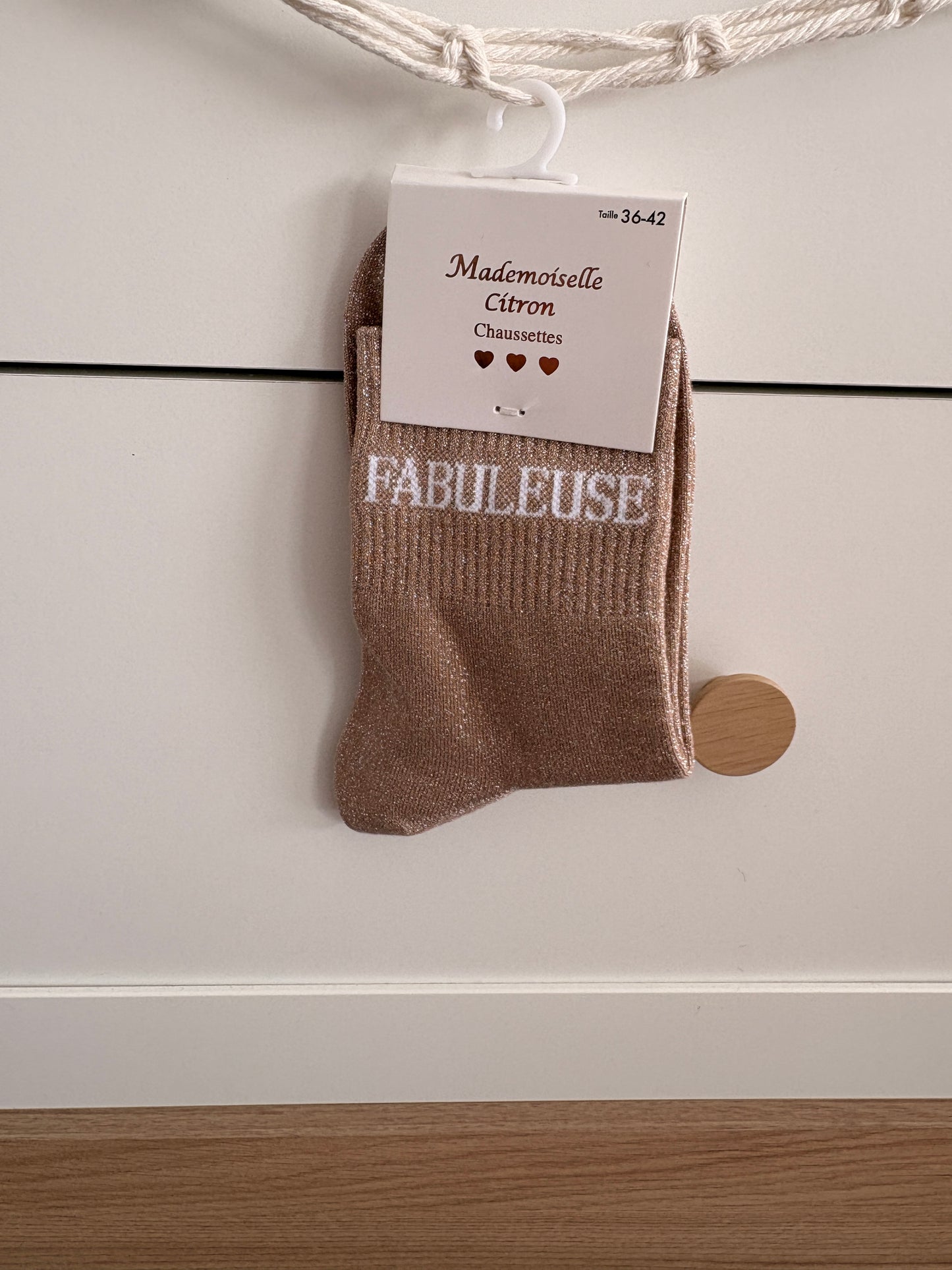 Chaussettes hautes pailletées “Fabuleuse”