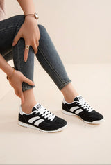 Baskets femme tendance légères et confortables style casual couleur Noir