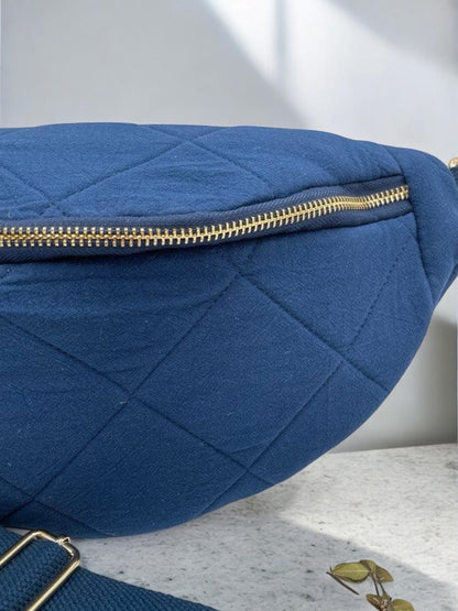 Sac banane gaze de coton matelassé bleu marine