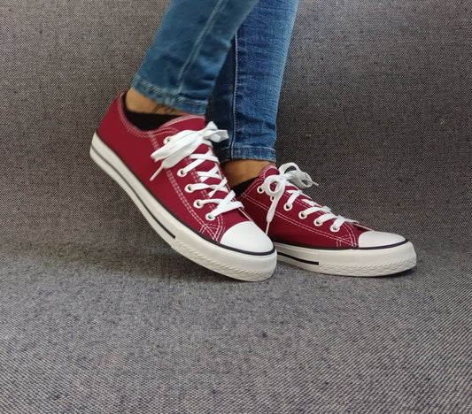 Chaussures baskets basses toile bordeaux style converse