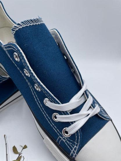 Chaussures baskets basses toile bleu pétrole style Converse