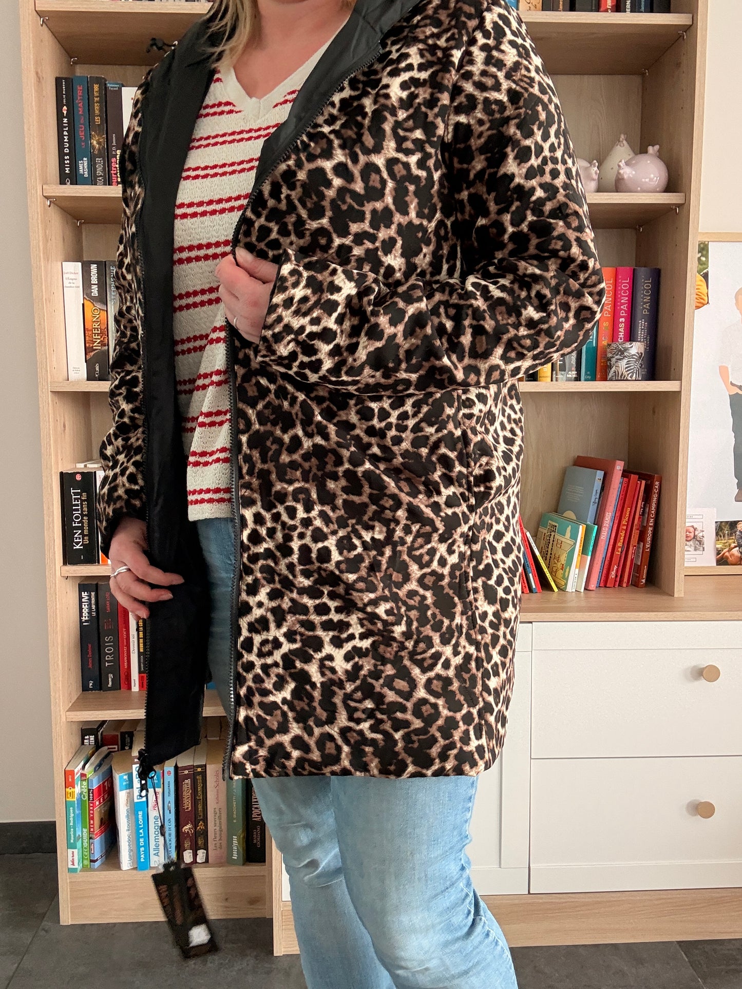 Parka Impermeable Reversible Larga de Mujer Laura Jo - Negra y Leopardo con Capucha