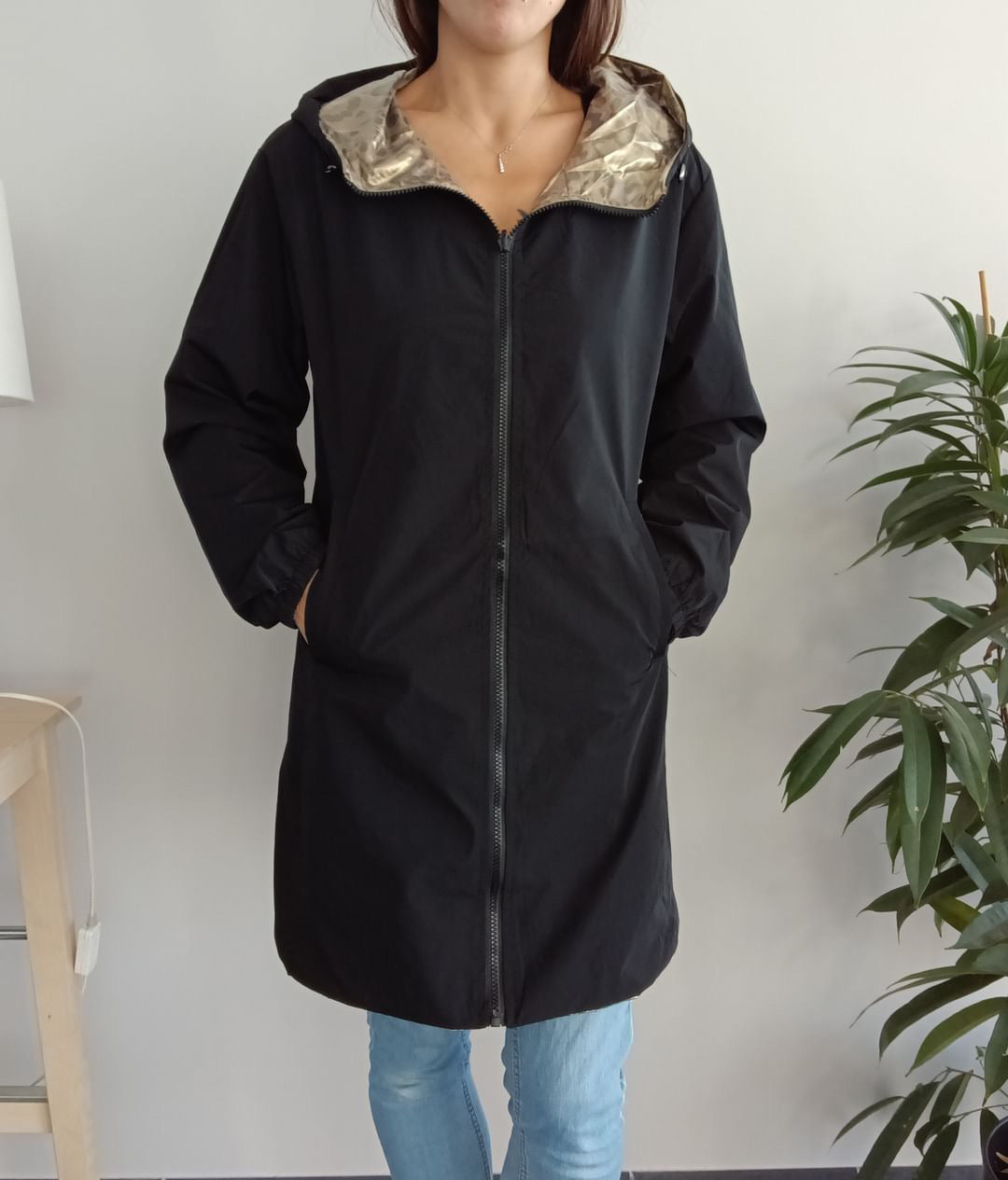 Melya Melody - Manteau long mi cuisses réversible et imperméable léger noir doré léopard