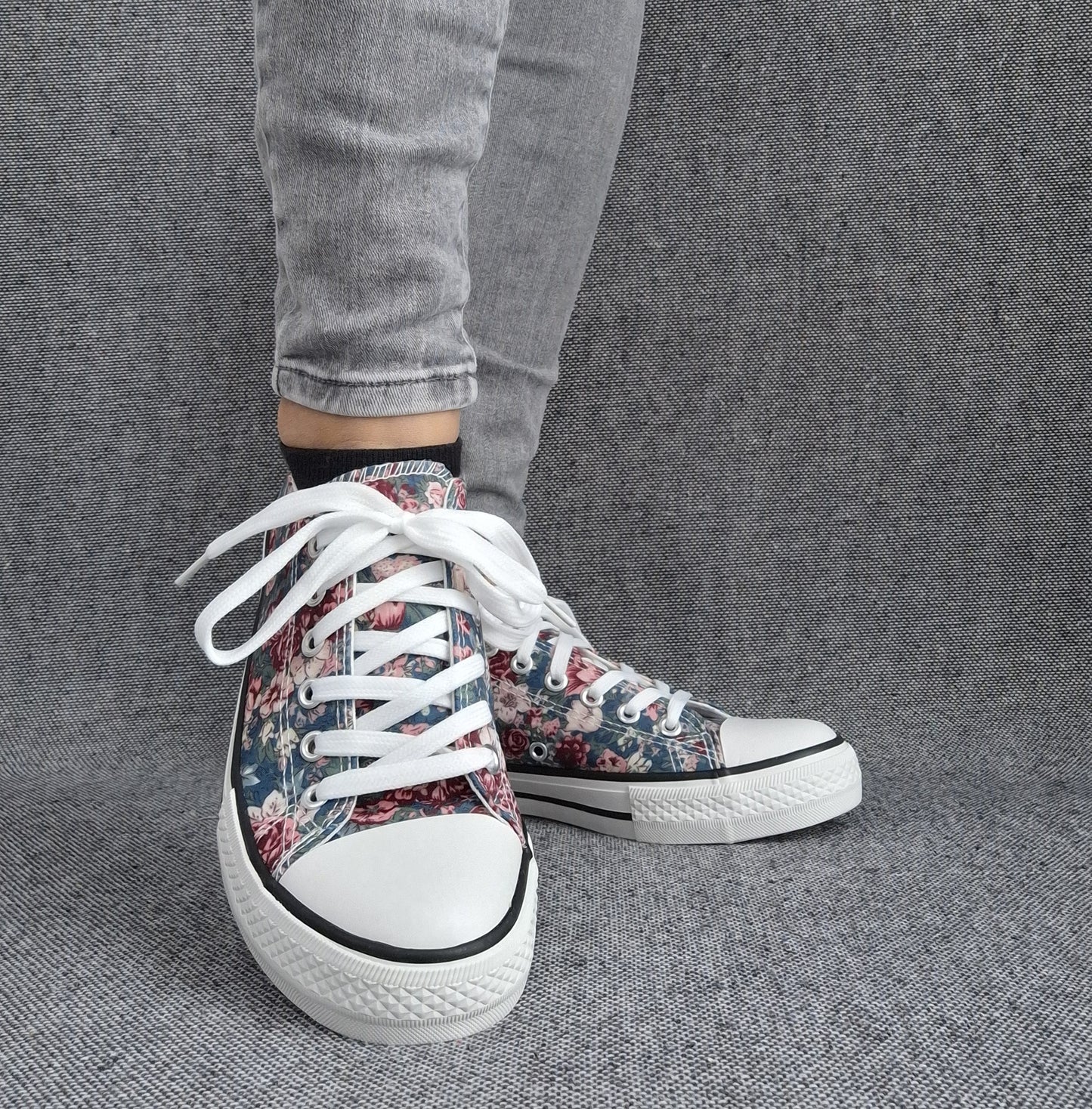 Baskets basses toile liberty fleuri style converse