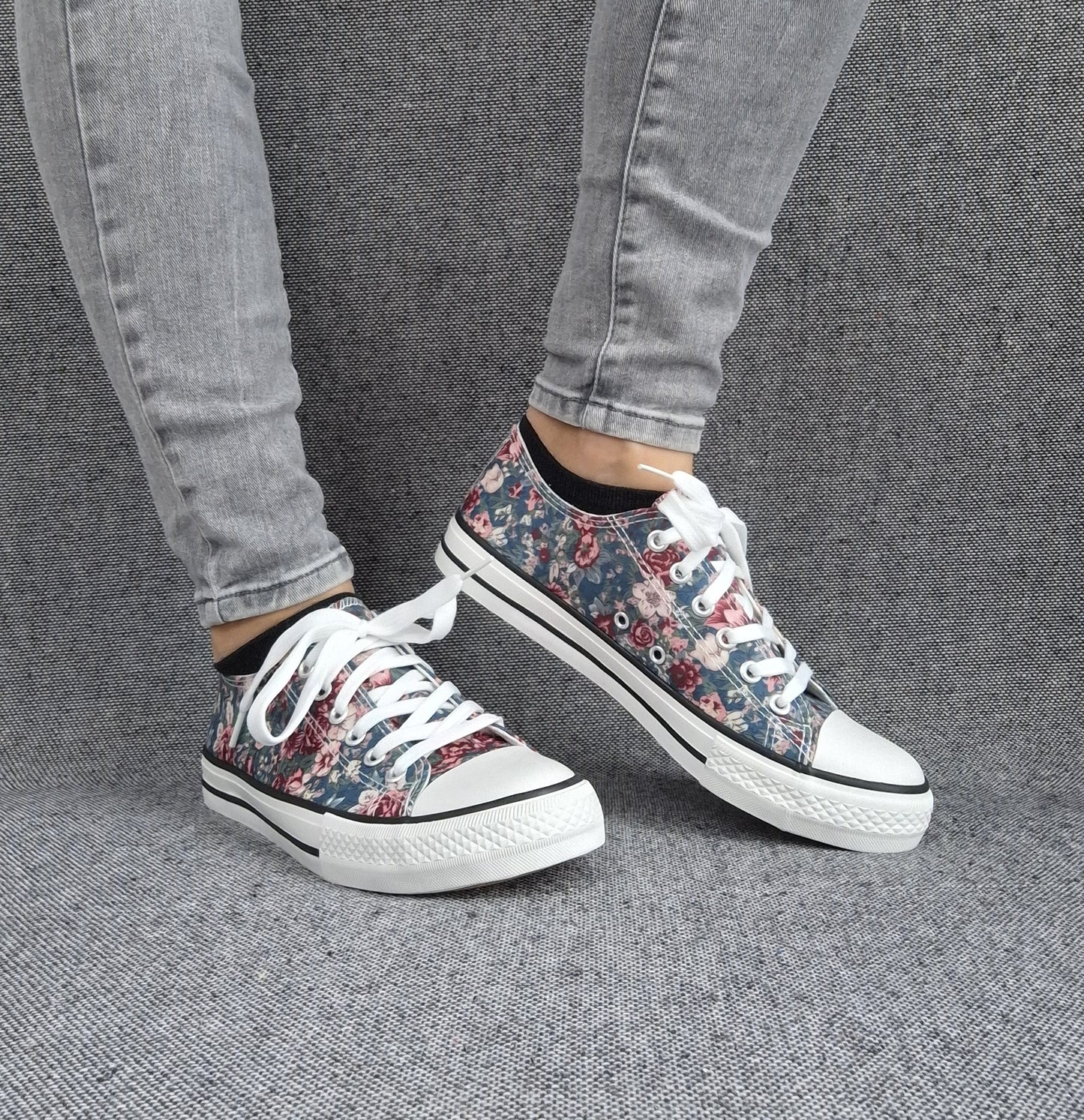 Baskets basses toile liberty fleuri style converse