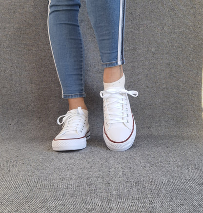 Baskets basses toile blanche style Converse