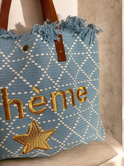 Grand sac fourre-tout bleu ciel avec écriture dorée « Bohème »