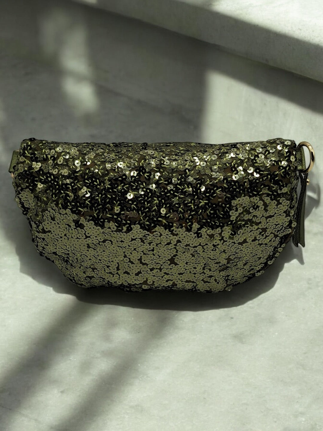 Sac banane tissu et sequins vert kaki