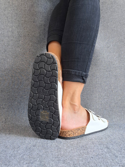 Chaussures sandales type birk à 2 brides blanches