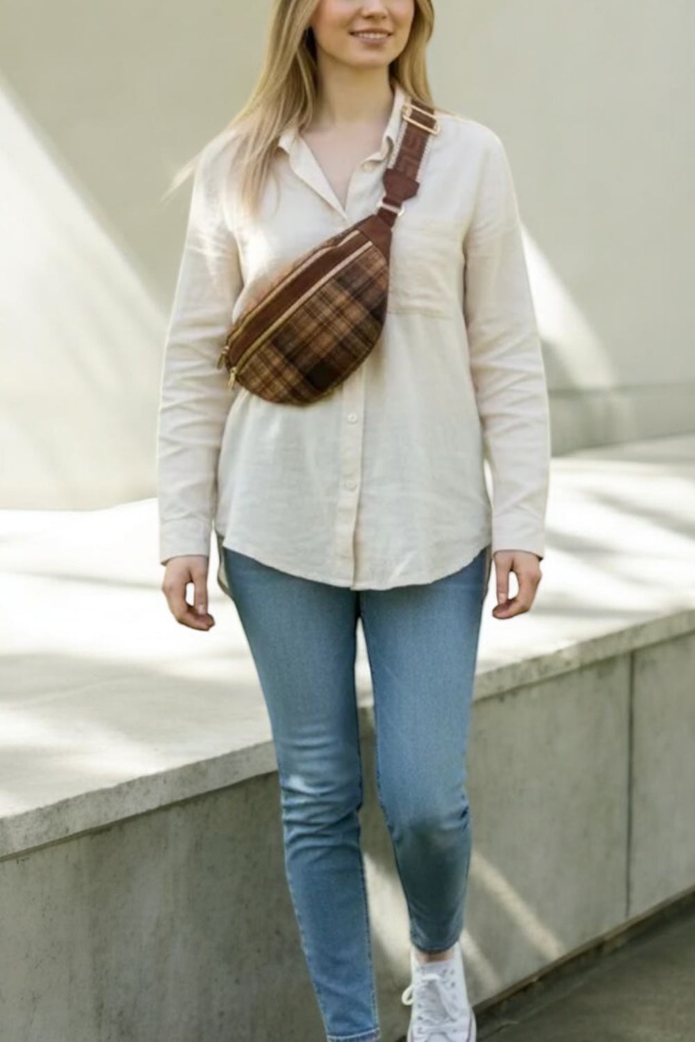 Sac banane en tissu motif écossais tons marrons sangle fantaisie