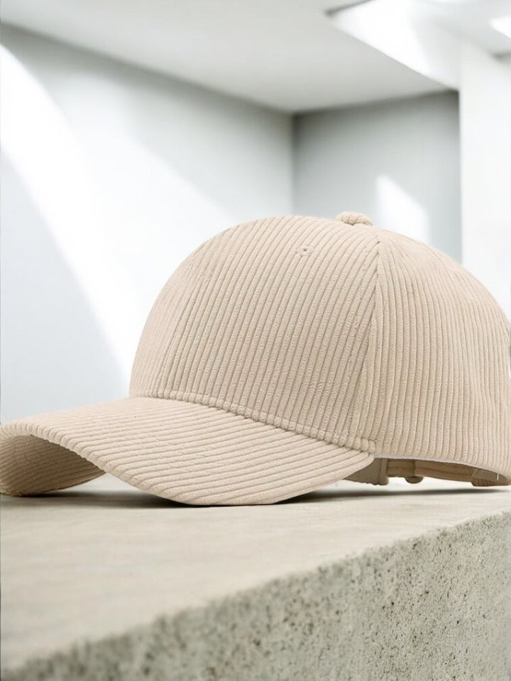 Casquette unisexe en velours côtelé ; couleur blanc crème