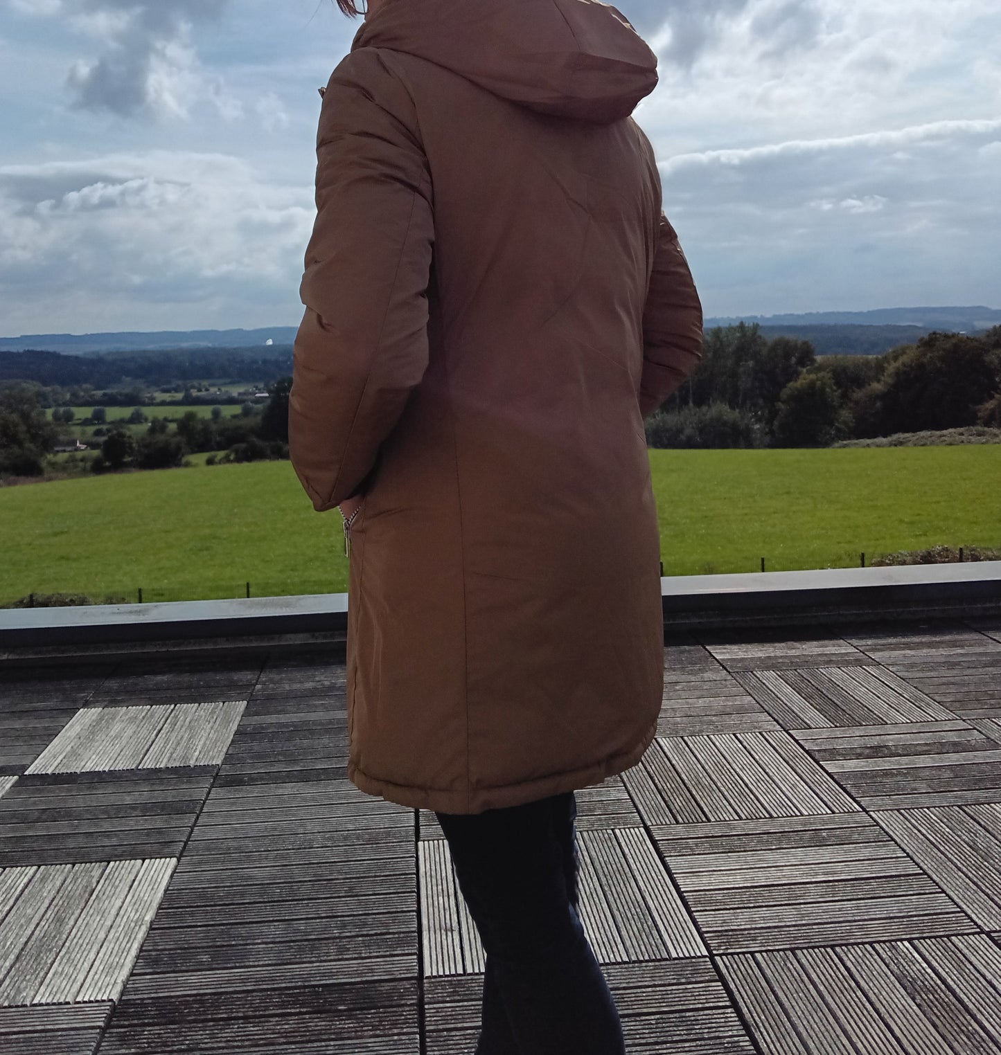 Melya Melody - Manteau long réversible et imperméable matelassé camel/doré - Curvy