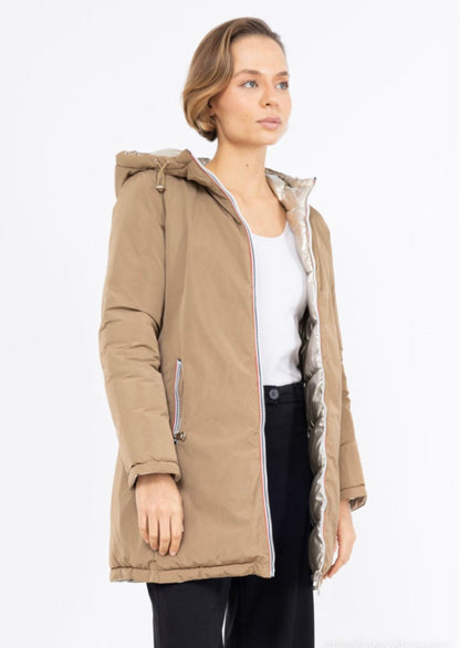 Manteau long réversible et imperméable matelassé camel marron/doré