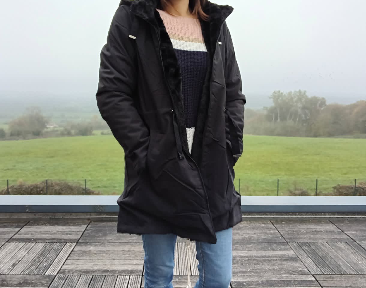 New Lolo - Manteau long NOIR zip uni réversible, imperméable et complètement fourré resserrable à la taille - Curvy