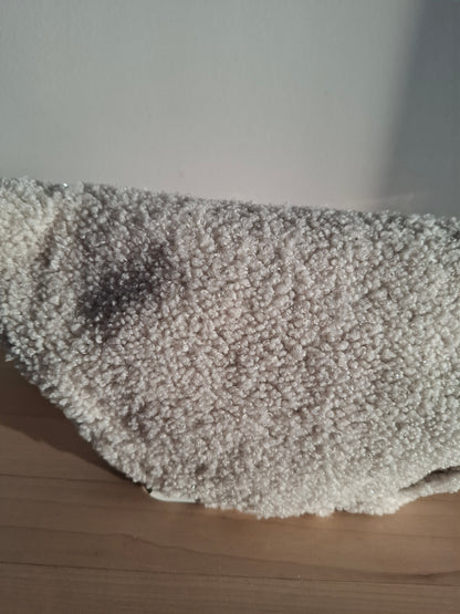 Sac banane peluche moumoute 2 poches blanc cassé