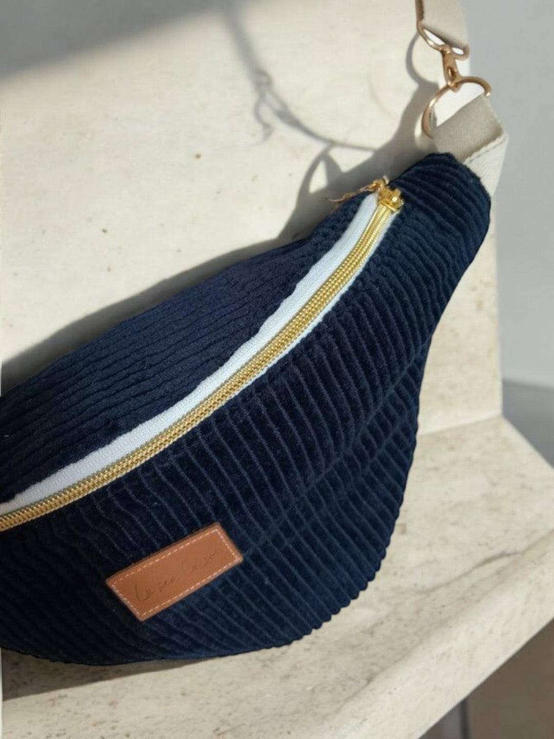 Sac banane velours cotelé bleu marine intérieur coton fait main