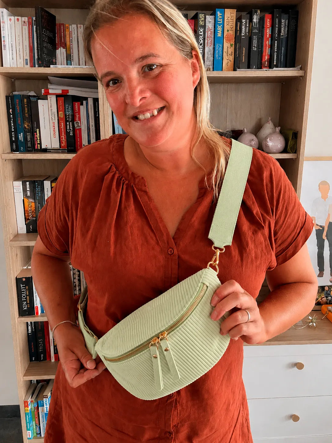 Sac Banane Velours Côtelé – Vert Menthe