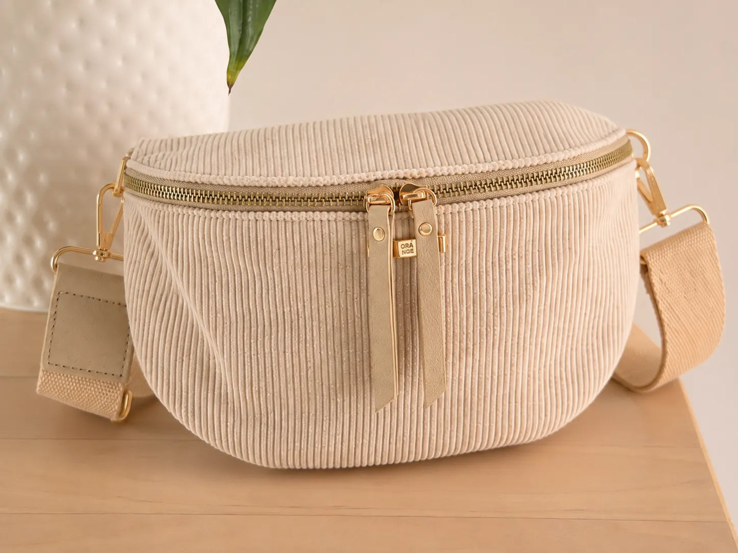 Sac Banane Velours Côtelé – Crème Doré