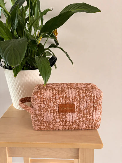 Trousse de toilette matelassée fleurie terracotta
