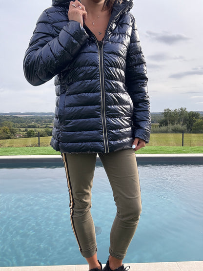 Melya Melody - Manteau court bleu marine réversible et imperméable matelassé bleu marine brillant