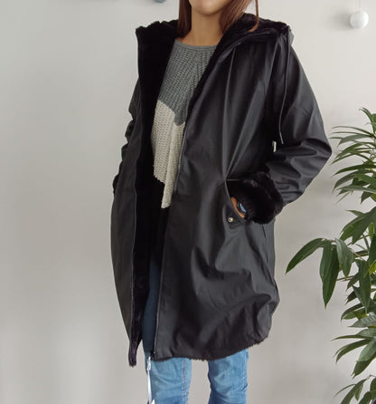 Melya Melody - Manteau long mi cuisses type ciré imperméable fourré réversible noir