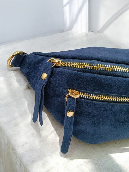 Sac banane croute de cuir velours 2 poches bleu marine