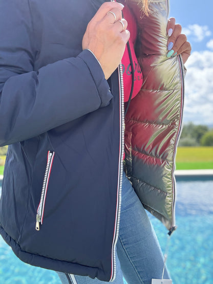 Melya Melody - Manteau court réversible et imperméable matelassé bleu marine/doré