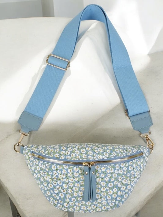 Sac banane en tissu bleu motif fleuri blanc