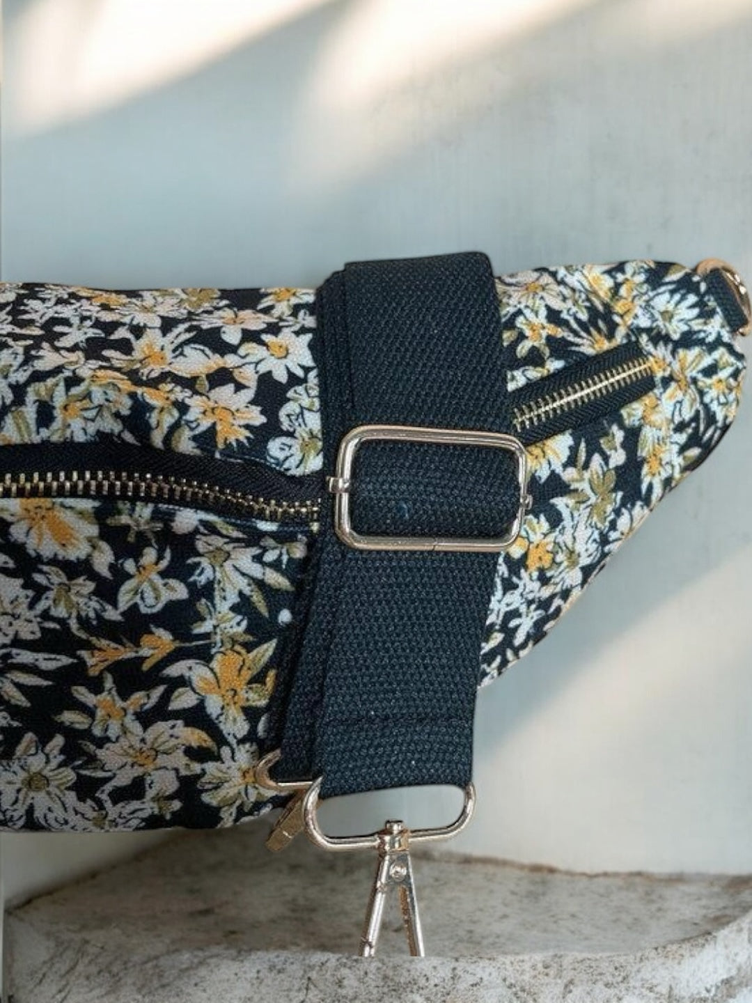 Sac banane tissu épais velours fin liberty noir et jaune