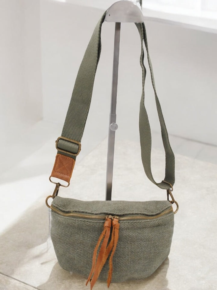 Nouveautés - Sac banane en jute vert kaki 1 poche doubles curseurs